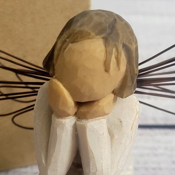 Willow Tree/ Demdaco 2001 / Figurine "Angel Of Caring" 4" NEW!! - Picture 3 of 6